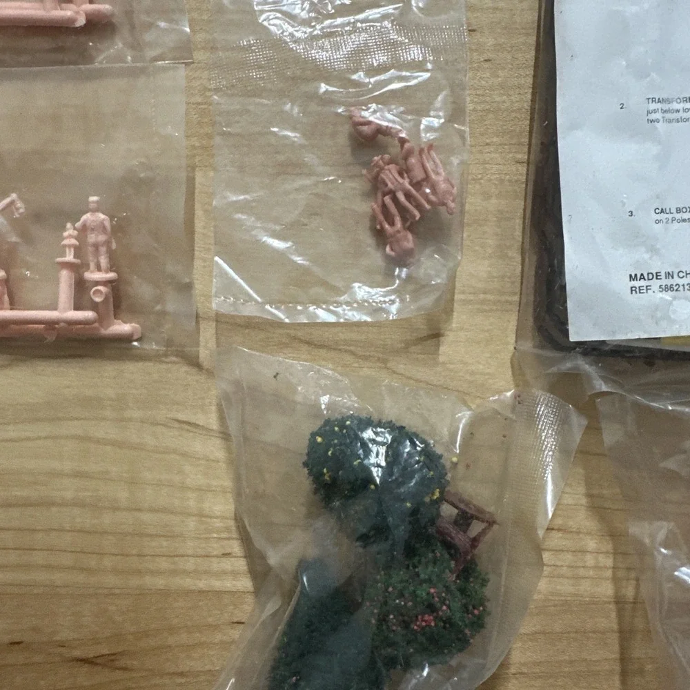 Vtg Lot Of Ho Scale Train Accessories. Crossings Trees People Power Poles